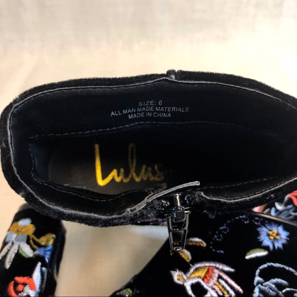 Black Velvet Embroidered Booties Size 6 Lulu’s - Picture 3 of 5